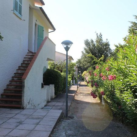Апартаменты Bilo Frank - Delizioso Bilocale Con Terrazzo Vista Mare Нумана Экстерьер фото